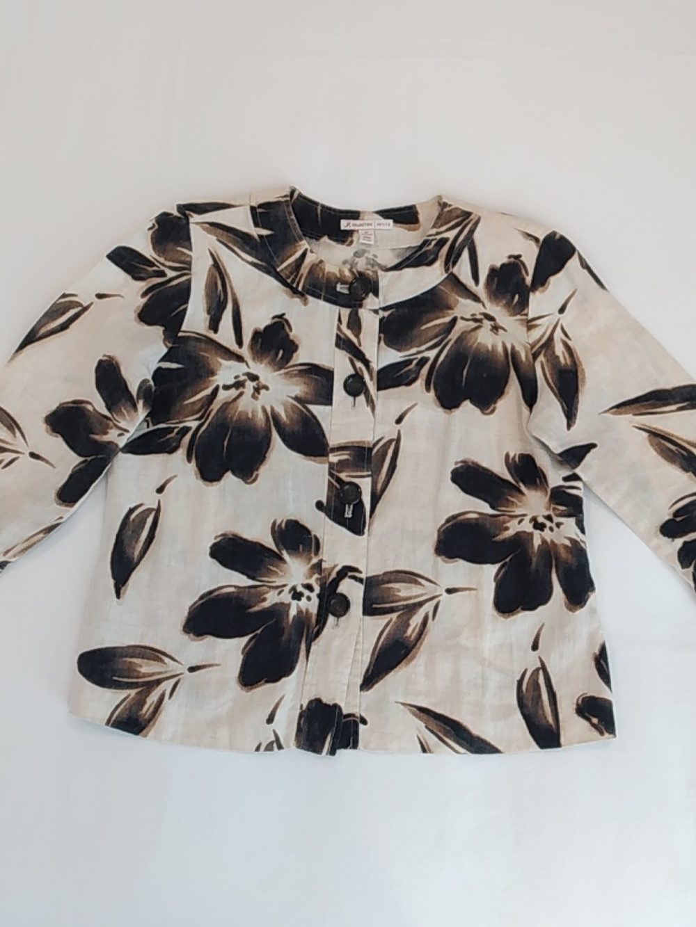 JM Collection Cream and Black Floral Linen Button-Front Top